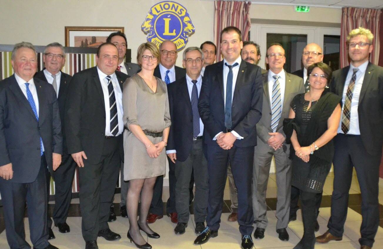 Lions Clubs d’Algérie : Initiation d’une campagne contre la cataracte à Djanet Lions Clubs d’Algérie : Initiation d’une campagne contre la cataracte à Djanet