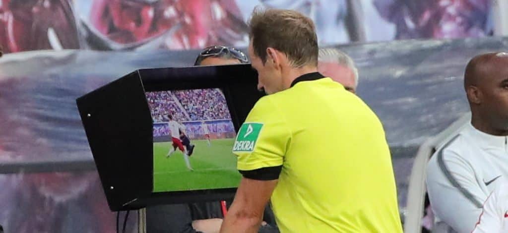 VAR en Algérie : les fondations se perfectionnent de plus en plus, FIFA et FAF en synergie d&rsquo;action