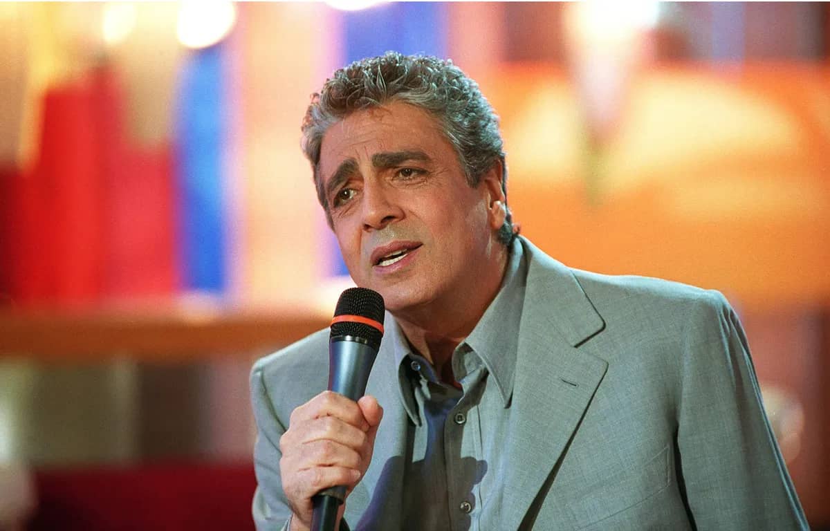 Enrico Macias : encore un pays qui lui dit non