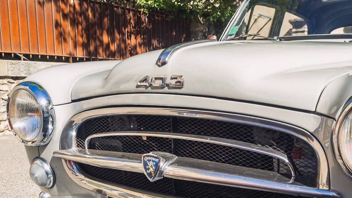 Incroyable malgré une offre de 1,75 million DA, ce propriétaire refuse de vendre sa Peugeot 403