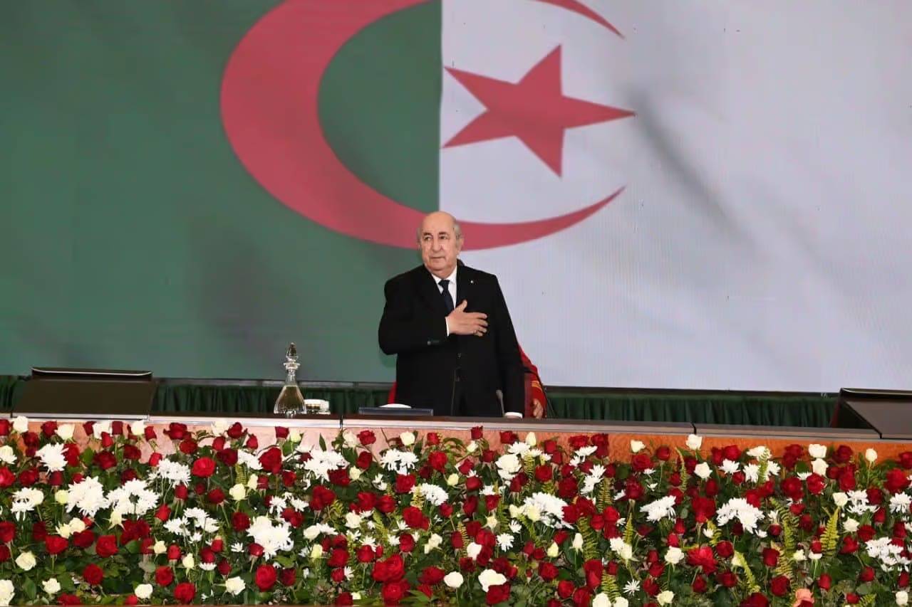 Journée internationale des travailleurs : Tebboune honore deux héros nationaux 