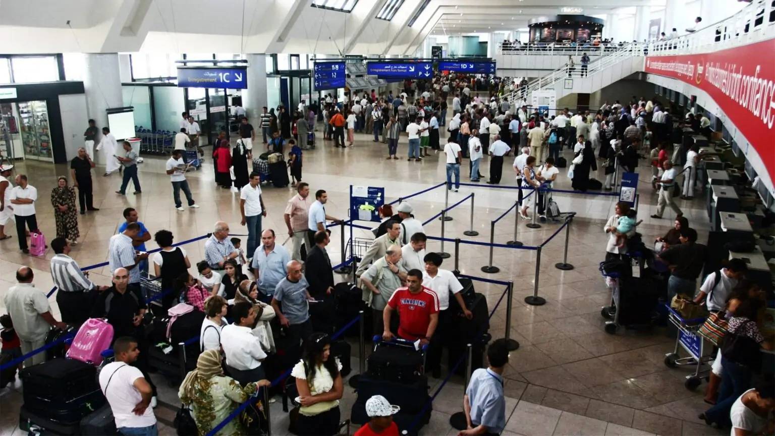 Aéroport d'Alger : une opération de transfert illicite de marchandises mise à nu Aéroport d'Alger