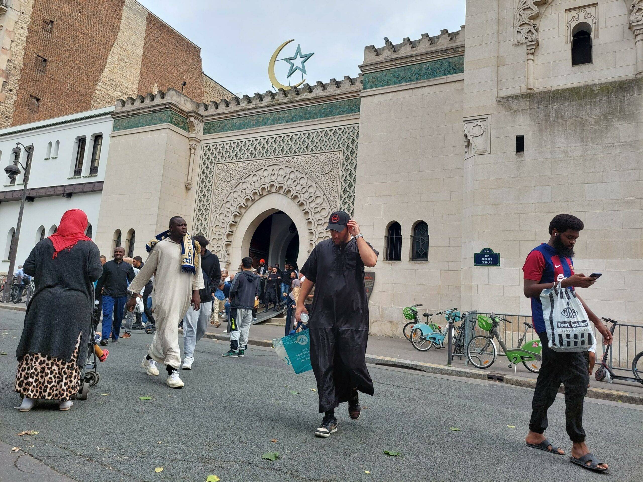Agression d'un Algérien en France pour avoir mangé du porc pendant le Ramadan