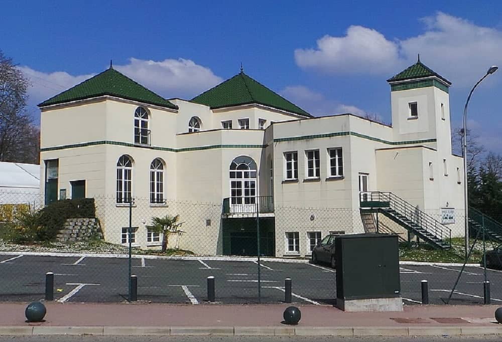 France : Fermeture d'une école musulmane à Corbeil-Essonnes, sécurité et conformité en question