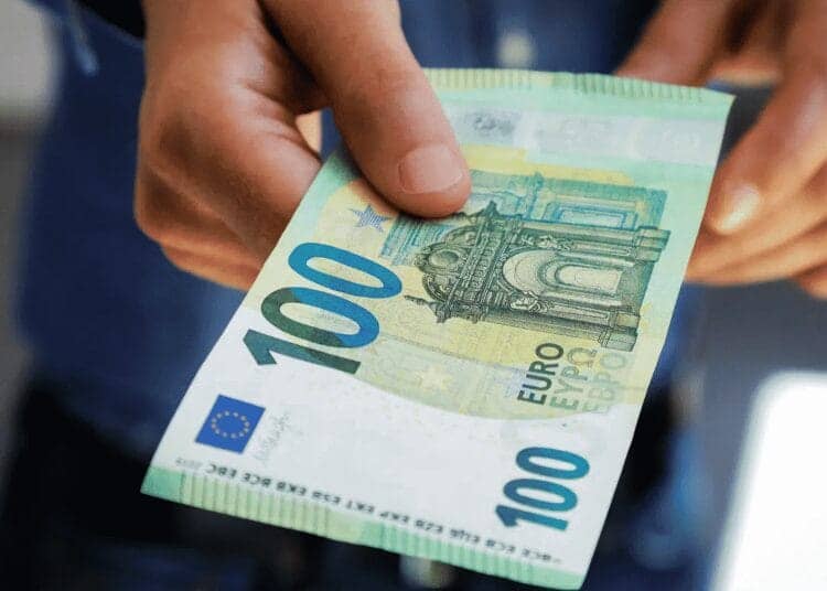 Découvrez la valeur de 100€ en dinar algérien