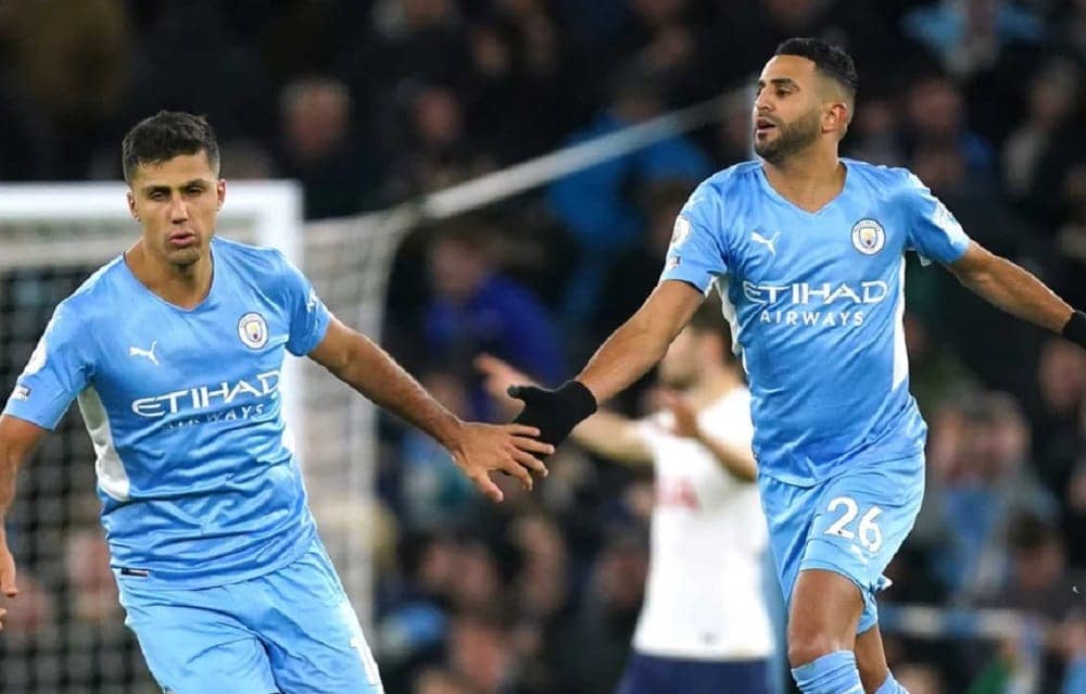 Riyad Mahrez : De "Le Coq" à Légende du Football Algérien, la révélation sur le Fennec !