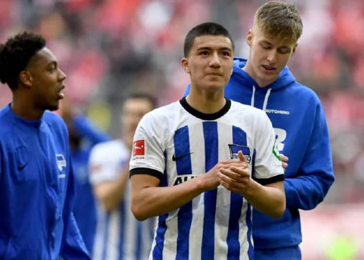 Ibrahim Maza a fait son choix! La pépite algérienne préfère la prudence à la précipitation Ibrahim Maza : déjà décisif avec le Hertha Berlin malgré son transfert à Leverkusen