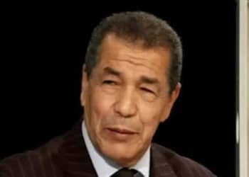 Ali Bencheikh tire à boulets rouges sur la JS Kabylie
