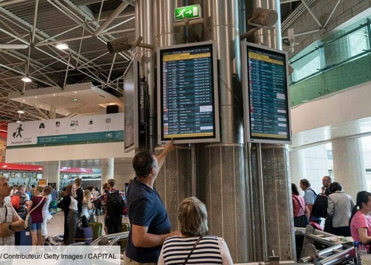 Grève des contrôleurs aériens en France : Air Algérie annule 8 vols le 17 décembre Grève des contrôleurs aériens en France : Air Algérie annule 8 vols le 17 décembre