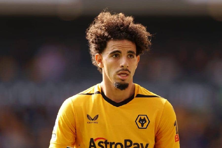 Rayan Aït Nouri, le défenseur algérien le plus décisif en Premier League