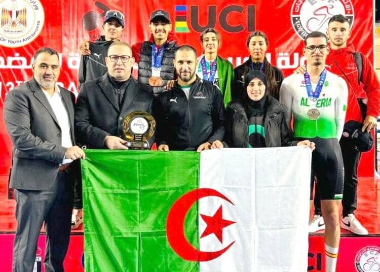Championnats arabes de cyclisme : Malak Mechab brille avec une médaille d&rsquo;or