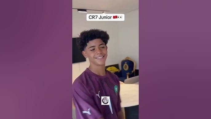 Cristiano Ronaldo Jr préfère le Maroc à l'Algérie Cristiano Ronaldo Junior suscite la polémique : l'Algérie ou le Maroc, quel choix ?