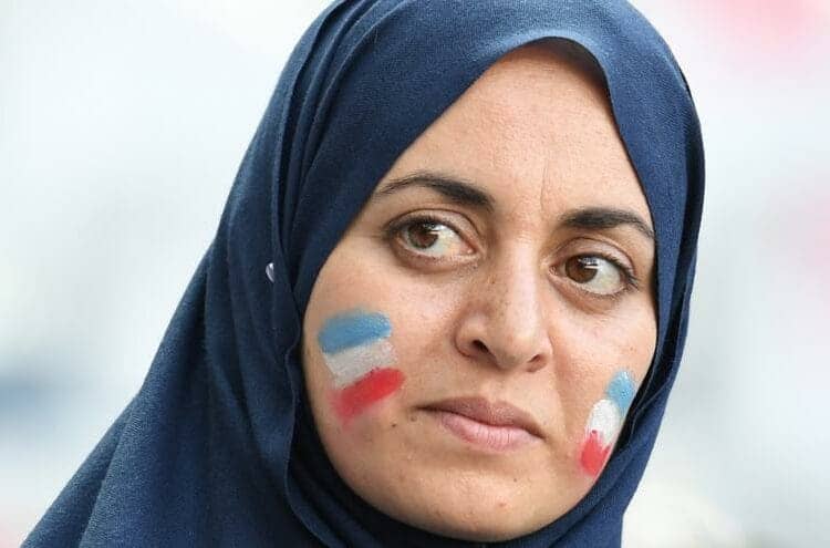 Polémique sur le voile : le ministre de l&rsquo;Intérieur désavoué par l&rsquo;exécutif
