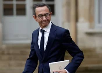 Bruno Retailleau face aux critiques : ses positions sur l’Algérie et l’islam sous le feu des projecteurs
