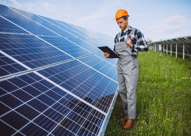 Les métiers verts en plein essor : des opportunités bien rémunérées en France Les métiers verts en plein essor : des opportunités bien rémunérées en France