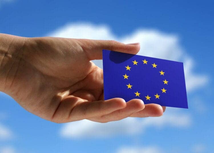 Choc au Luxembourg : les conditions d&rsquo;obtention de la carte bleue se durcissent