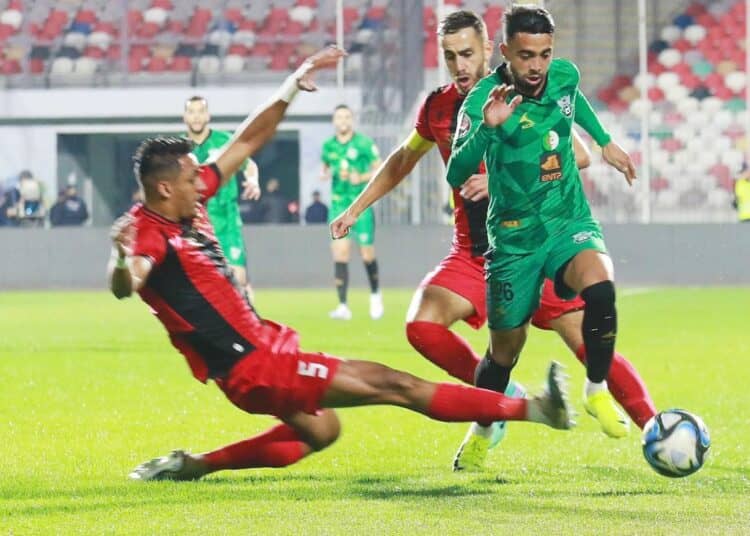 USM Alger - CS Constantine : un quart de finale sous haute tension ! USM Alger – CS Constantine : un quart de finale sous haute tension qui secoue le football algérien !