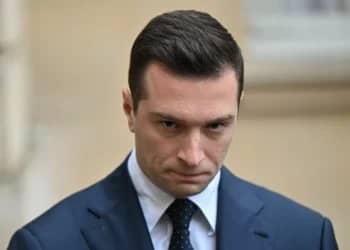 France-Algérie : Jordan Bardella frappe fort et Tebboune riposte !