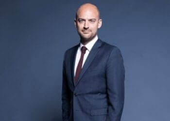 Crise France-Algérie : Jean-Noël Barrot prêt à jouer les héros de l&rsquo;histoire !