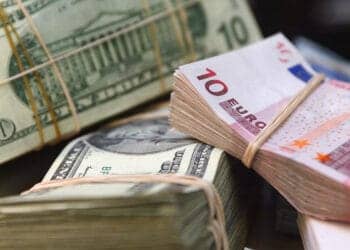 Pourquoi l'Euro et le Dollar attirent tant les Algériens ?