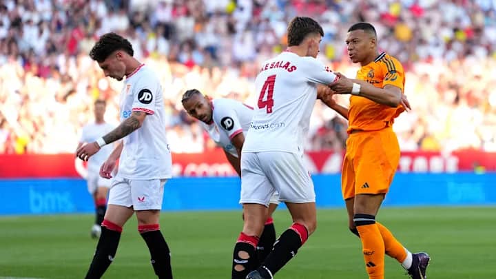 Kylian Mbappé seul contre tous : le Real Madrid au bord du scandale ! Kylian Mbappé seul contre tous : le Real Madrid au bord du scandale !