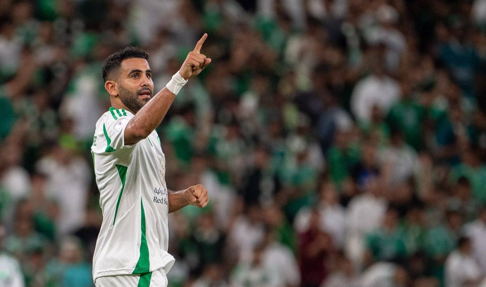 Riyad Mahrez brise la glace avec le Maroc : « J’espère une super CAN, on ira au bout ! »