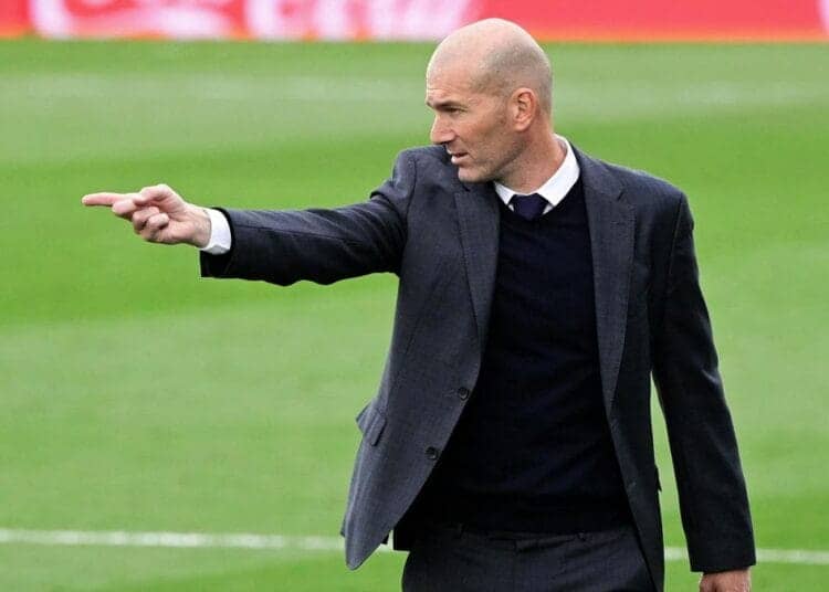 Zinédine Zidane : une grande annonce venue de France fait vibrer l’Algérie Une surprise inattendue se prépare pour Zinédine Zidane !