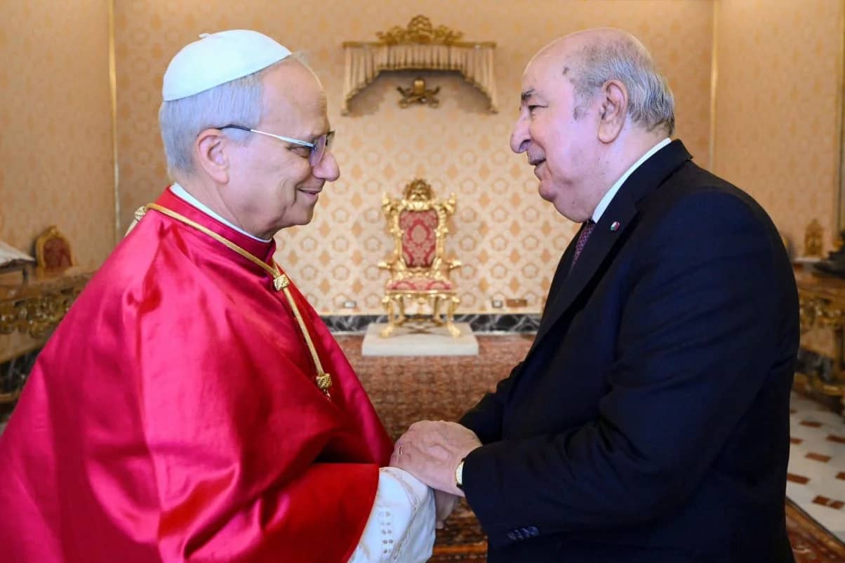 Tebboune rencontre le Pape au Vatican : une visite surprise aux enjeux puissants Tebboune rencontre le Pape au Vatican : une visite surprise aux enjeux puissants