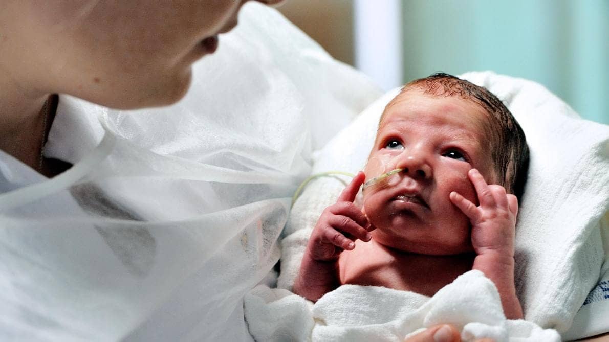 Polémique en Algérie : pourquoi donner naissance à un garçon coûtera plus cher en 2025 dans les cliniques privées ? Polémique en Algérie : pourquoi donner naissance à un garçon coûtera plus cher en 2025 dans les cliniques privées ?