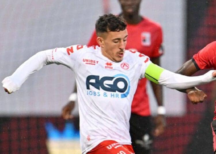 Algérie : un international enfin libéré par son club après de longs mois d'attente Algérie : un international enfin libéré par son club après de longs mois d'attente