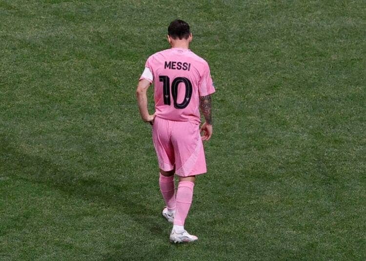 Transfert choc : Messi en route pour rejoindre Mahrez à Al-Ahli ? Transfert choc : Messi en route pour rejoindre Mahrez à Al-Ahli ?