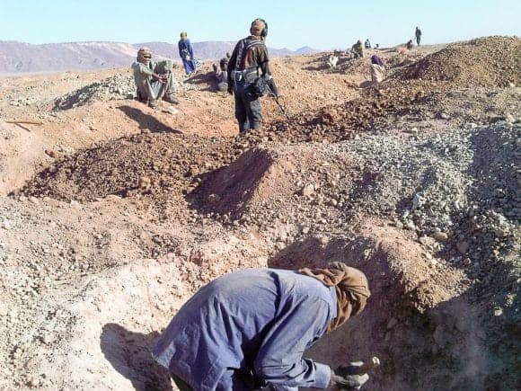 Découverte exceptionnelle dans le Sahara algérien Découverte exceptionnelle dans le Sahara algérien : un minéral ancestral pourrait révéler d’importants gisements d’or