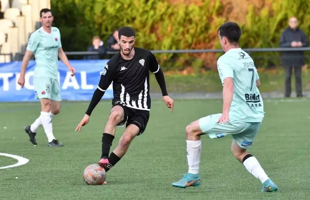 Pourquoi jouer pour l’équipe d’Algérie est bien plus qu’un rêve pour ces joueurs ? Pourquoi jouer pour l’équipe d’Algérie est bien plus qu’un rêve pour ces joueurs ?