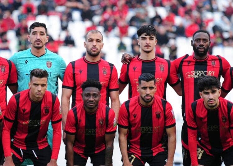 Départ surprise à l’USM Alger : un cadre emblématique s’en va juste après le sacre face au CR Belouizdad Ligue 1 : Tchaker refuse, le MC Alger face à une crise !