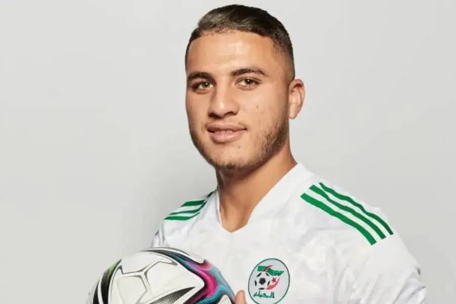 Yacine Titraoui bouleverse les plans de Rik De Mil au Sporting Charleroi : un tournant inattendu pour le club belge