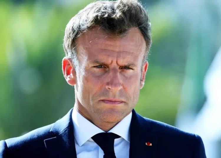 Pourquoi Emmanuel Macron mise sur Amel Bent aux Diasporas Algérie : Rahabi accuse Macron d'opportunisme diplomatique