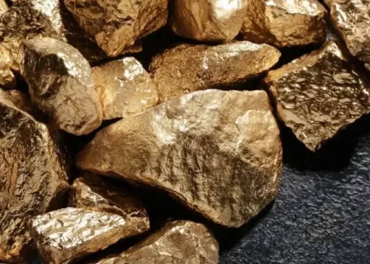 Découverte exceptionnelle dans le Sahara algérien Découverte exceptionnelle dans le Sahara algérien : un minéral ancestral pourrait révéler d’importants gisements d’or