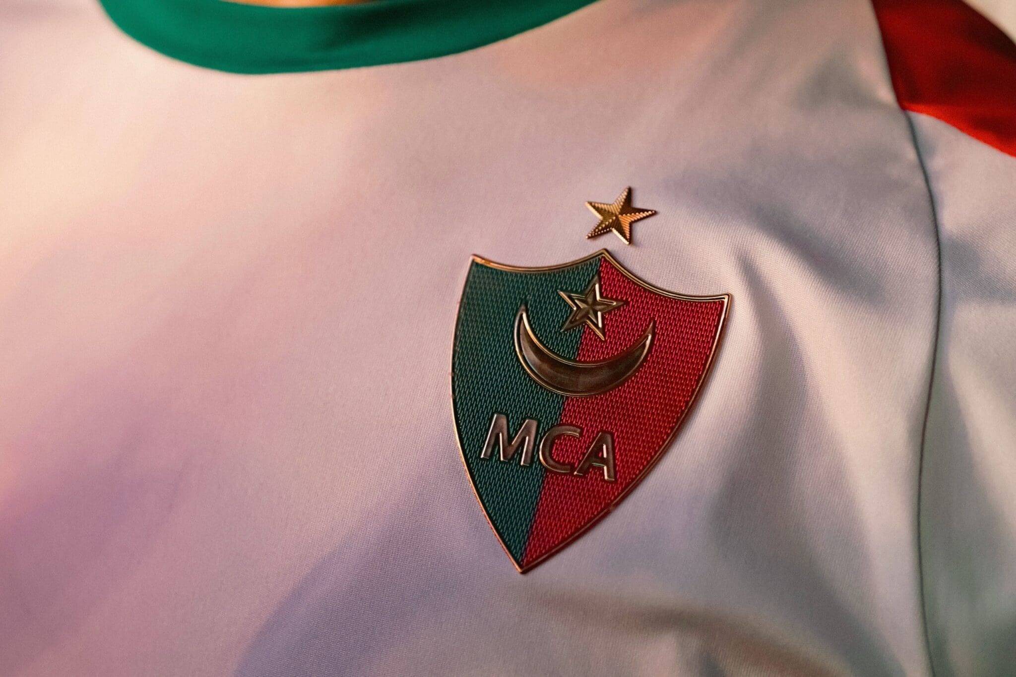 Séisme au MC Alger : Mekhazni évincé, Bouras sur le départ, PEAK entre en jeu !