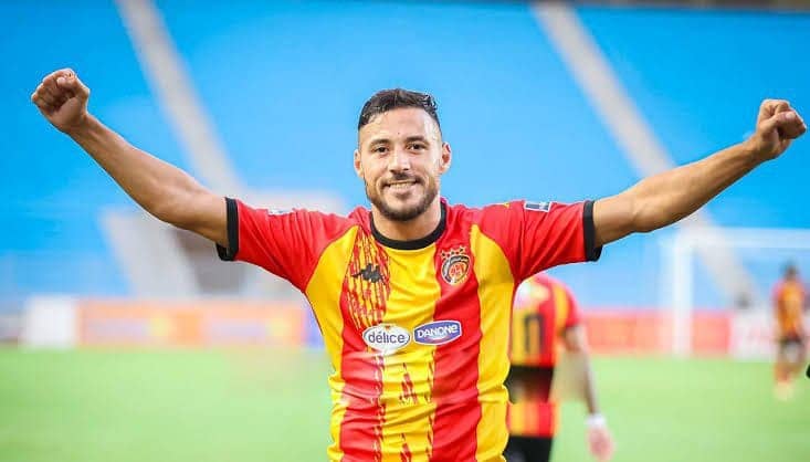 Youcef Belaïli bloqué à l’ES Tunis : le rêve du MCA s’effondre ! Youcef Belaïli bloqué à l’ES Tunis : le rêve du MCA s’effondre !