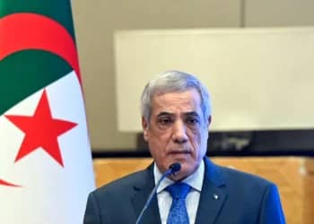 Tebboune écarte le Premier ministre algérien : les raisons choc