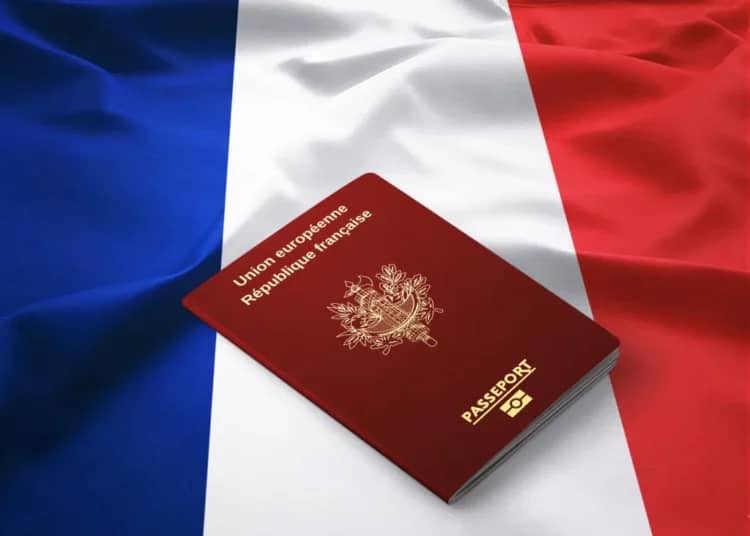 Pourquoi la France expulse un Algérien recherché pour 207 ans de prison Naturalisation refusée après 40 ans en France : les raisons !