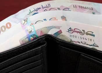 Dinar algérien ciblé : la menace grandissante des faux billets