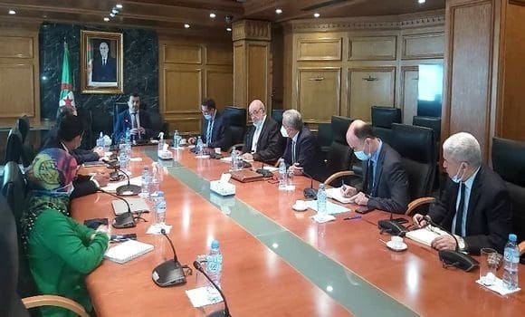 rencontre pour parler des projets des mines