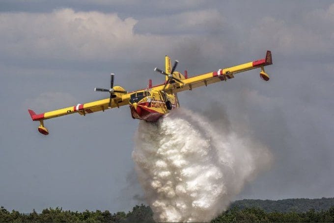 Canadairs