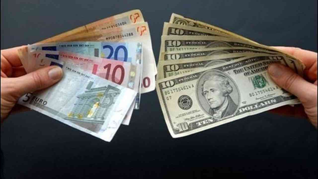 Taux de change : le dinar algérien au plus bas face au dollar américain ce jeudi 5 mai