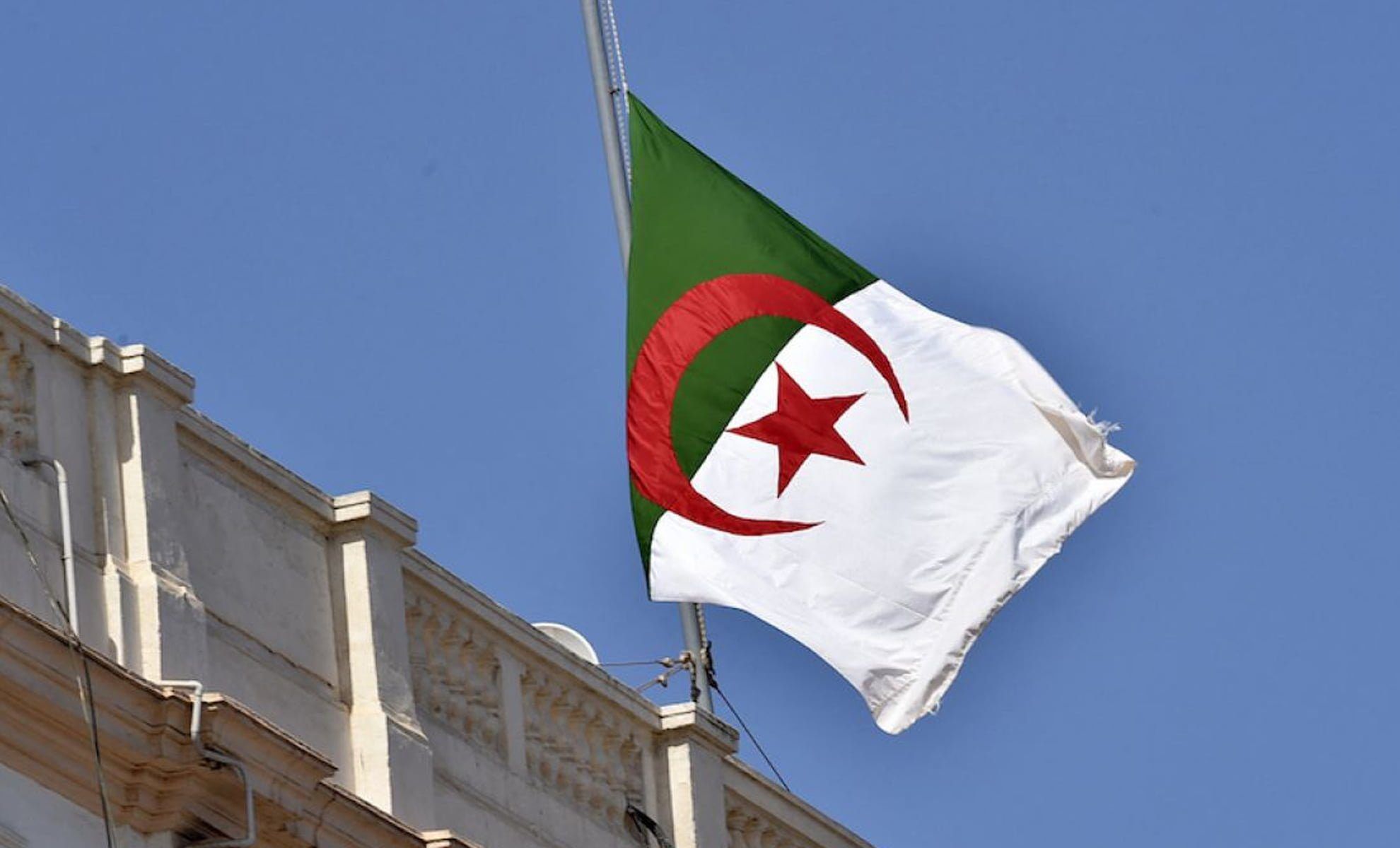 France : Un consulat d'Algérie ouvrira ses portes les lundis