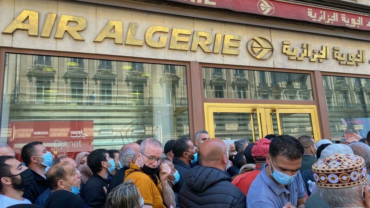 Entre Longues attentes et des  billets non remboursés : Voici le pénible calvaire des clients d'Air Algérie en France