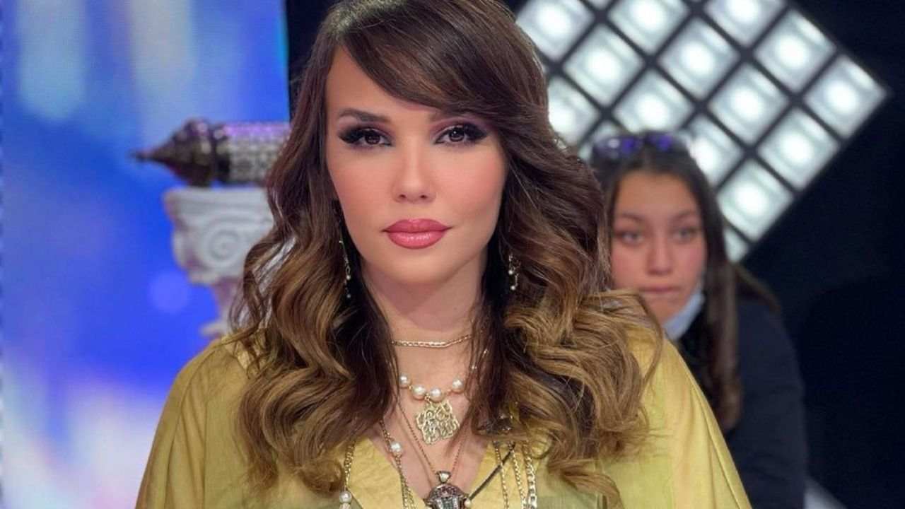 Retour colossal de l'animatrice Mounia Benfeghoul