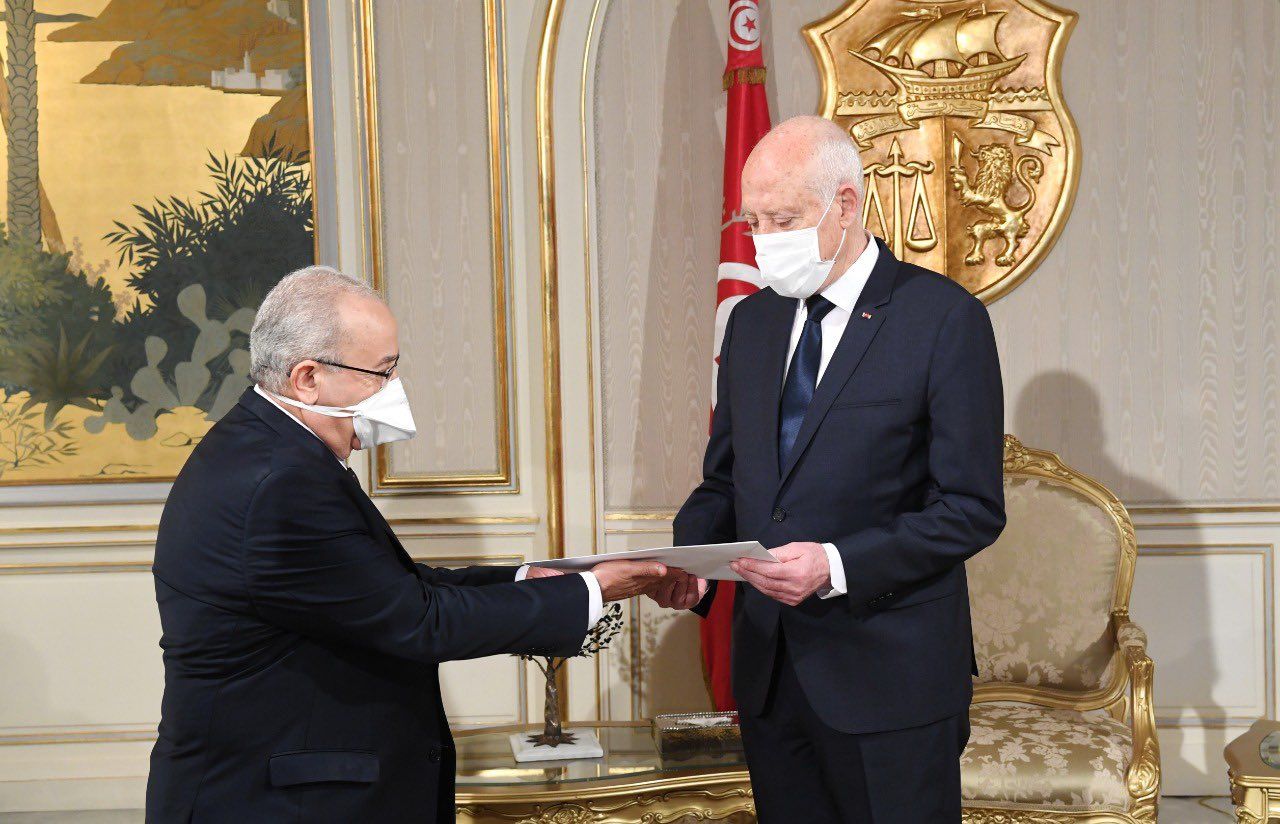 Lamamra remet au Président Kaïs Saïed un message de Tebboune