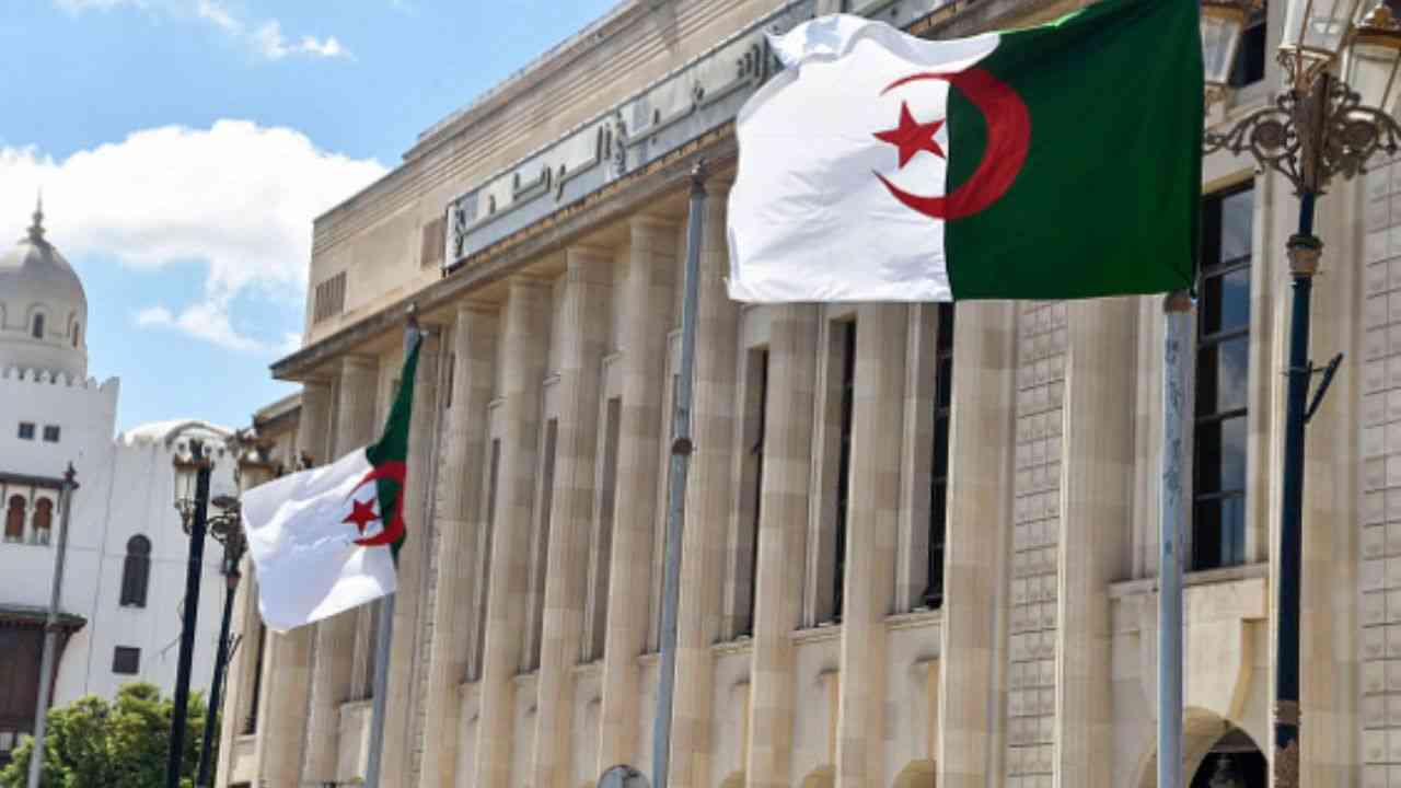 En Algérie le 1er novembre devient désormais une date chômée et payée